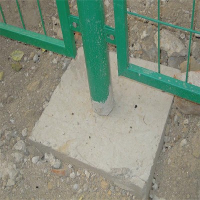 河北雙邊絲護(hù)欄網(wǎng)廠家供應(yīng)揭陽(yáng)鐵絲刺繩汕尾鋼絲刺繩