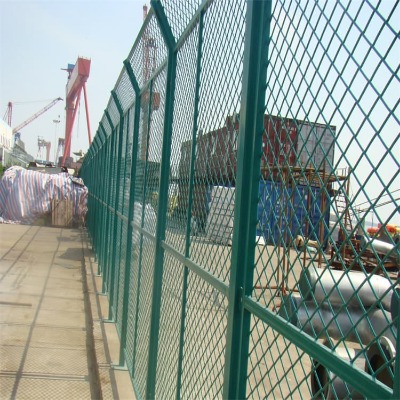 河北體育場護欄網(wǎng)廠家供應大同廠區(qū)綠色圍網(wǎng)漣源橋梁兩側(cè)防護網(wǎng)