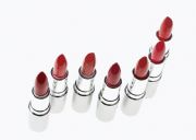 開創(chuàng)市場的奇跡 奠定了絲琪蘭美妝化妝品超市的地位